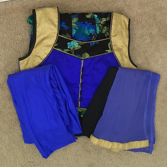 Blue and Black Printed Floral Anarkali - Picture 4 of 5